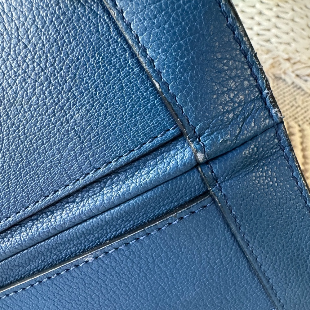 GORGEOUS blue Givenchy shoulder bag - Picture 12 of 15